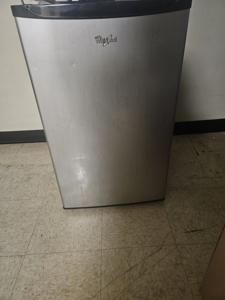 Small Whirlpool Fridge Silver and Black