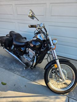 Salvaged Kawasaki Vulcan 500