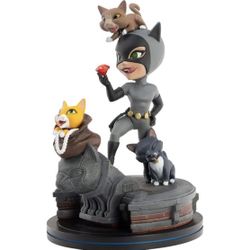 NEW DC Comics catwoman mini figurine