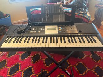 Yamaha keyboard E223