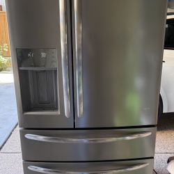 Frigidaire Gallery French Door Refrigerator 
