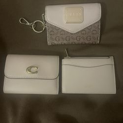 COACH - Essential Card Holder Wallet ( Discontinued Color - Pink ) + FREE Guess Wallet READ BELOW⬇️