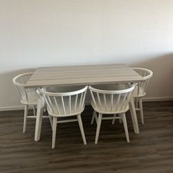 Table And Chairs 