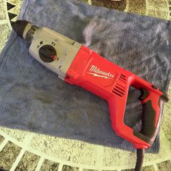 Milwaukee 1” Rotary Hammer 