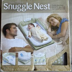 SNUGGLE Nest Portable Infant Sleeper 