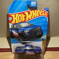 Hot Wheels / 17 Ford F-150 Raptor / Blue