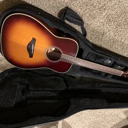 Mint!- 2022 Yamaha Trans acoustic FGTA Guitar