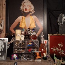 Estate Sale..60 Yrs Plus Collection Antiques Collectable Jeluary Bracelets 