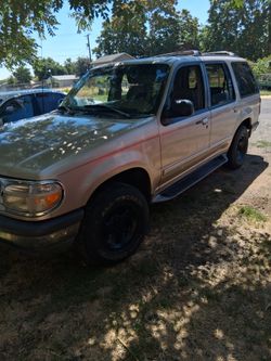 1998 Ford Explorer