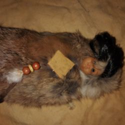 Vintage Eskimo Indian Doll With Blinky Eyes