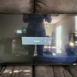 39" Vizio TV