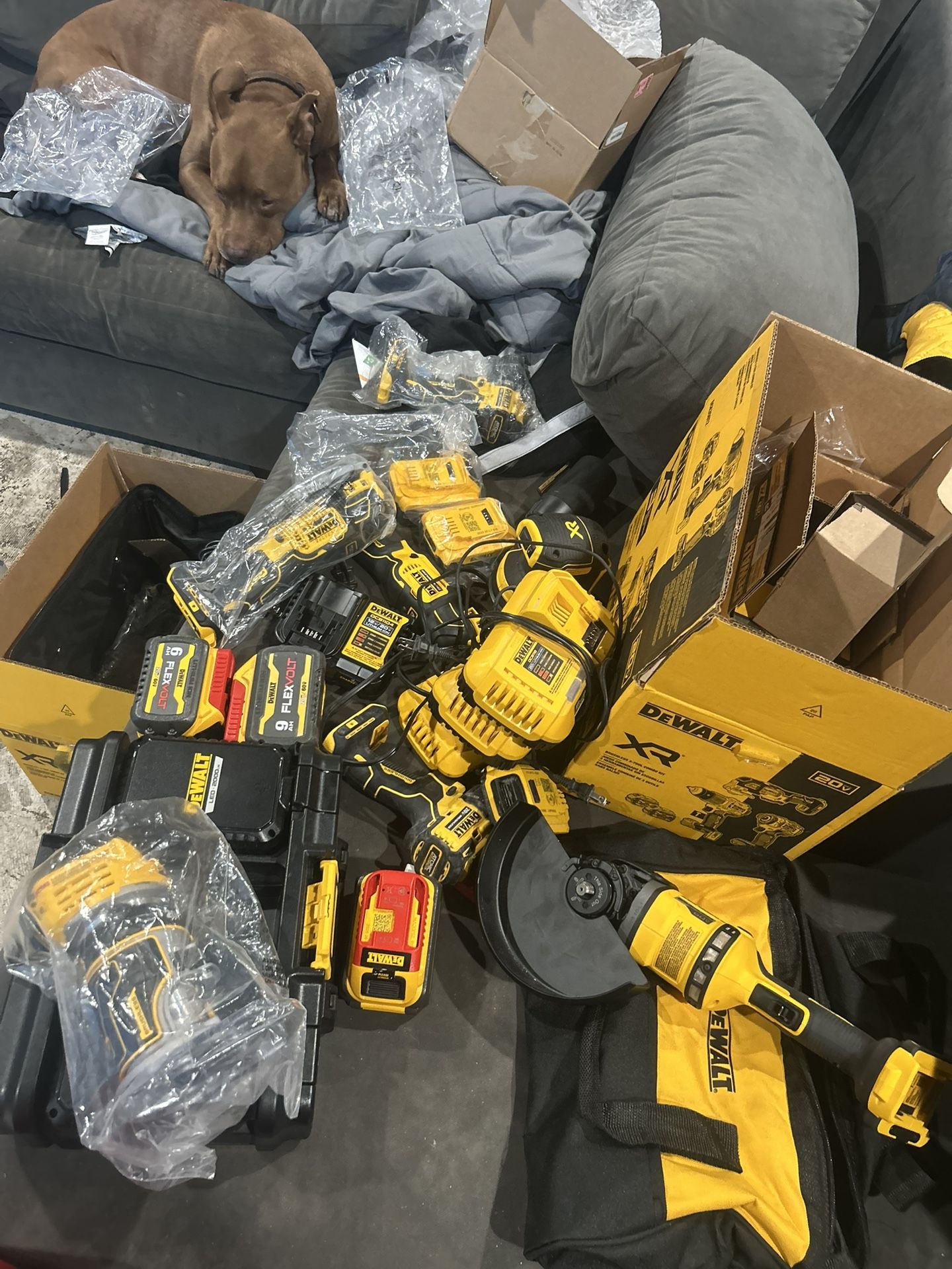 Call For Beat Dewalt Brand New Seta With Fast Chargers And New Batteries Of All Sizes Etc