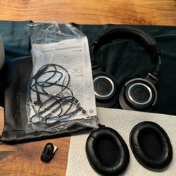 Audiotechnica Ath-mh50x Bluetooth Headphones(read Description)