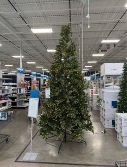 NEW in box 12 ft beautiful prelit Christmas tree