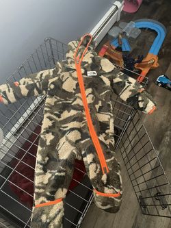 Camo North face Toddler Bodysuit 12 To 18 Months
