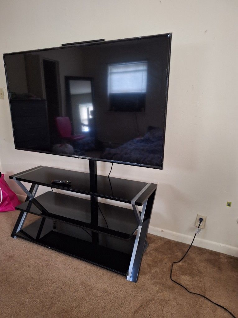 Tv 65" Con Mesa