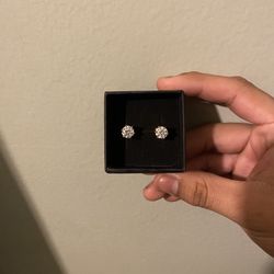 VVS1 1ct Earrings
