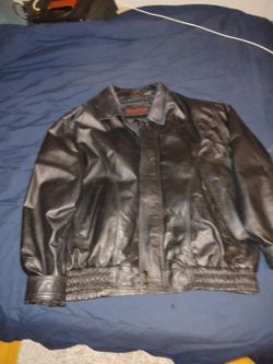 Vintage Leather' black leather jacket
