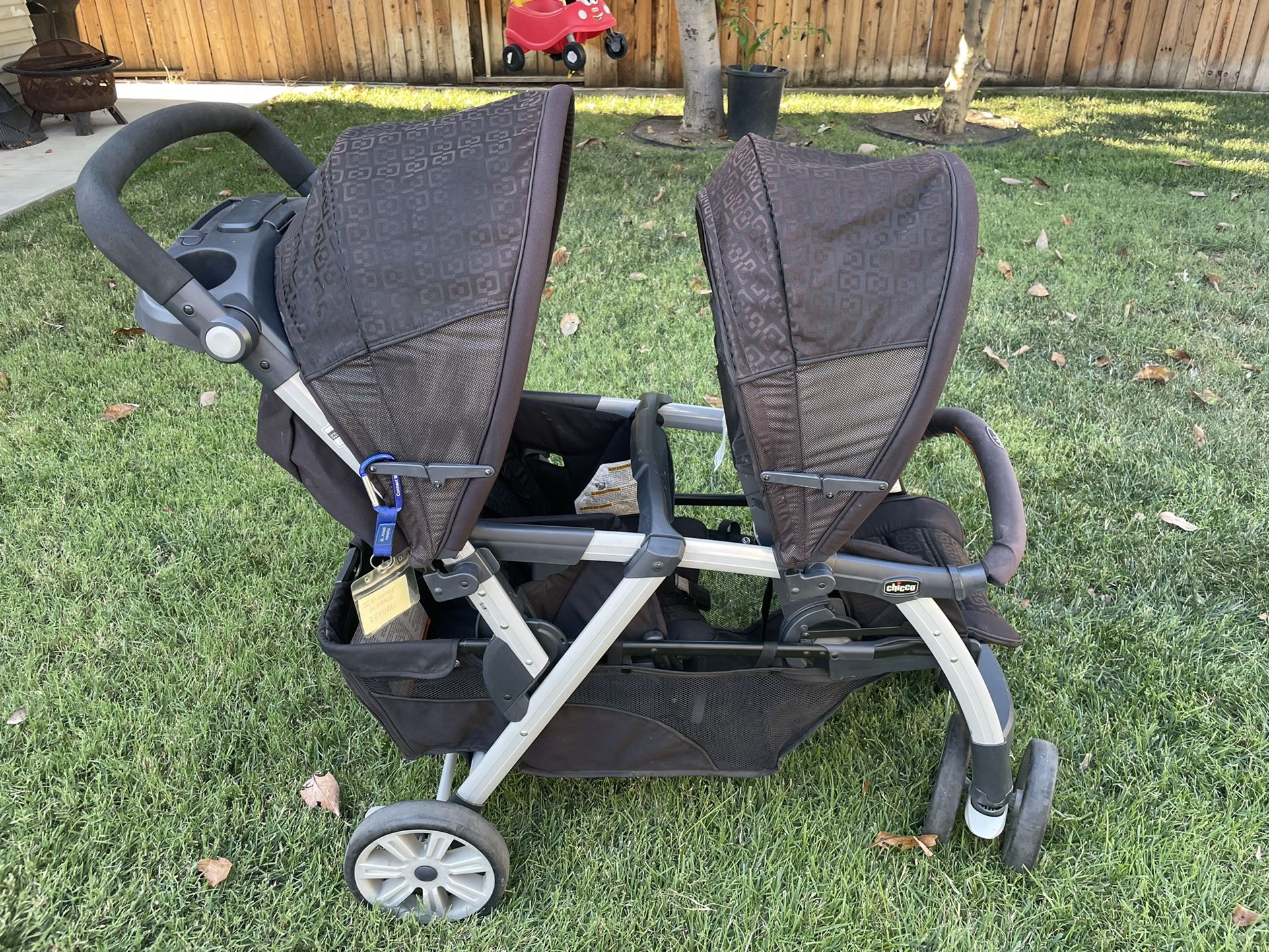 uppababy leather handlebar cover for VISTA and VISTA 2, Saddle – idealbaby Authentic Alternate Speedflex Color:Smoky Desert Print/Magma Brown The 100% natural leather I seriously look like