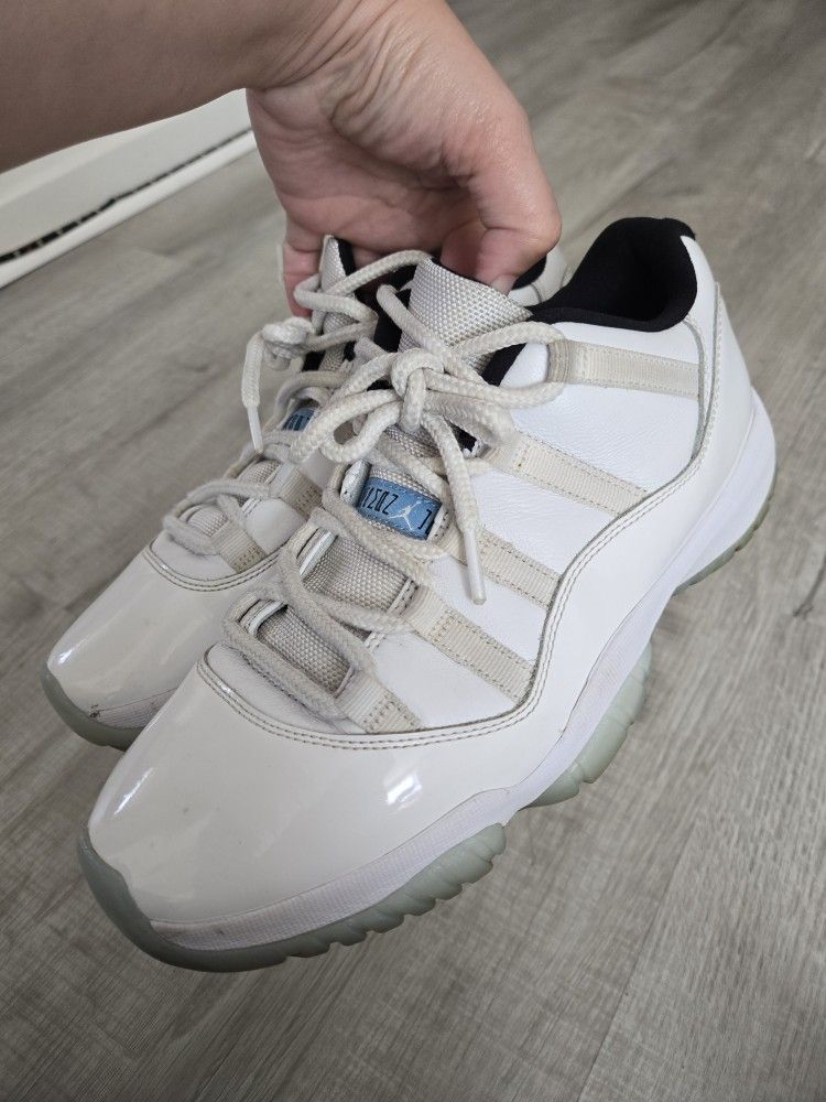 Jordan 11 Retro Low Legend Blue Size 9 MEN'S 