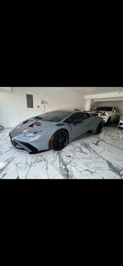 2024 Lamborghini Huracan STO