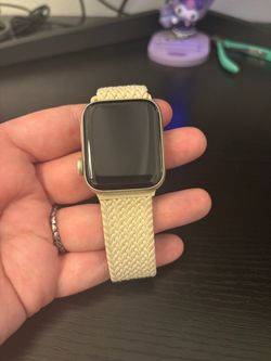 Apple Watch SE Gen 2 with Braided Loop Band