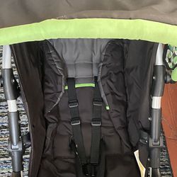 Baby Stroller. Green&Black.