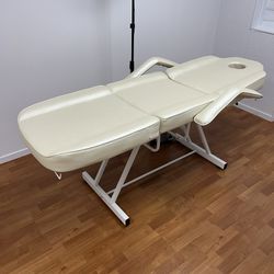 Massage Table And Ring Light 