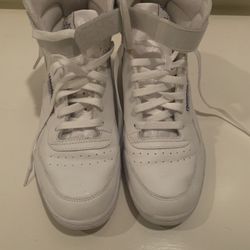 Reebok High Top (Like new)