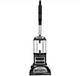 Shark Navigator Lift-Away Deluxe Upright Vacuum