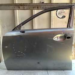 2014 - 2018 Lexus Is Driver Door OEM
