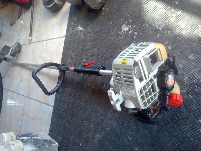 Echo Edger P-e 200