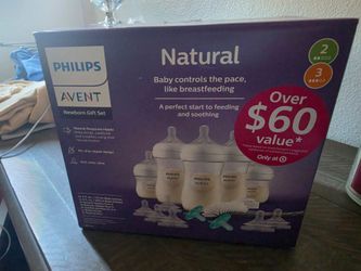 NEW AVENT NEWBORN BABY GIFT SET