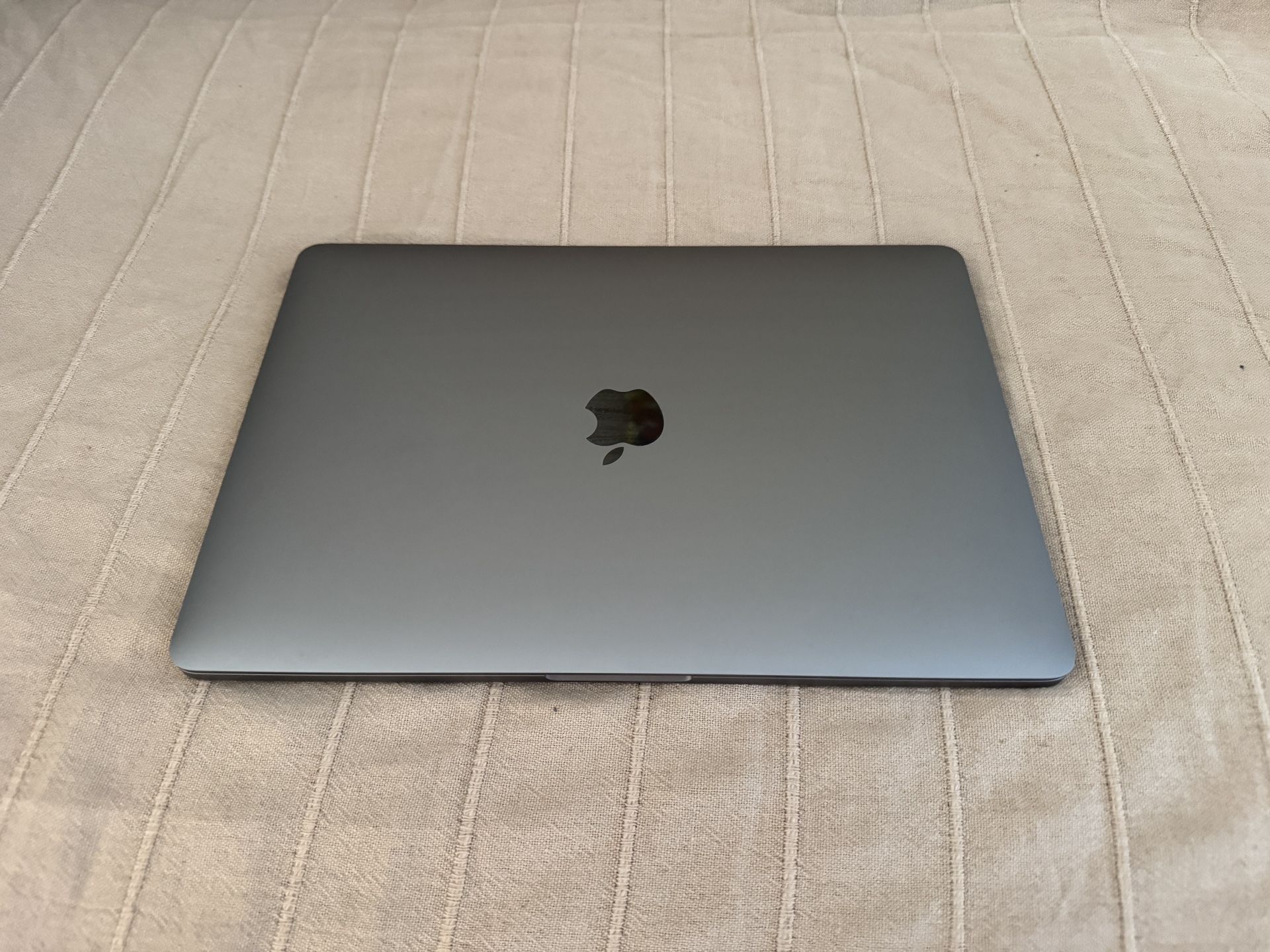 wonderful condition used 13inch MacBook Pro With Original Box