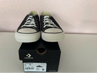 New Converse all star Men size 8/Women size 10
