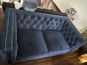 Love Seat, Chair & Sofá