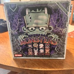 Pop Mart Universal Monsters 9 Pc Sealed Case 
