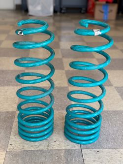 Dobinson Rear Coil Springs C59-675V