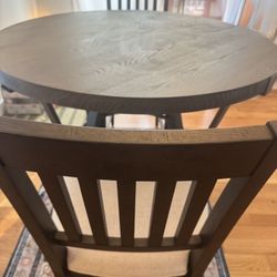 High Top Table with 2 High Top Chairs $200 OBO