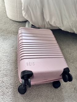 BÉIS Carry-On Roller Suitcase in Pink