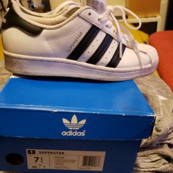Adidas 71/2  Men  
