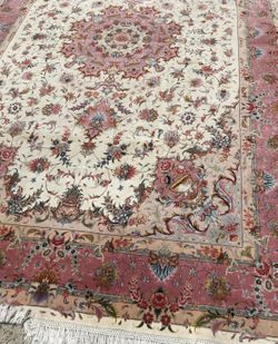 Persian Rug Silk&Wool 100% Hand Made (Accept Best Offer)