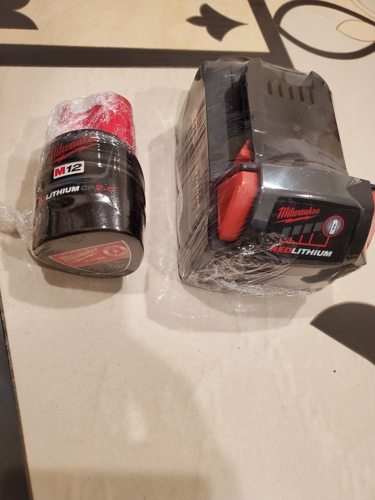 Milwaukee Batteries M18 And M12 For $65 Deal Deal $$