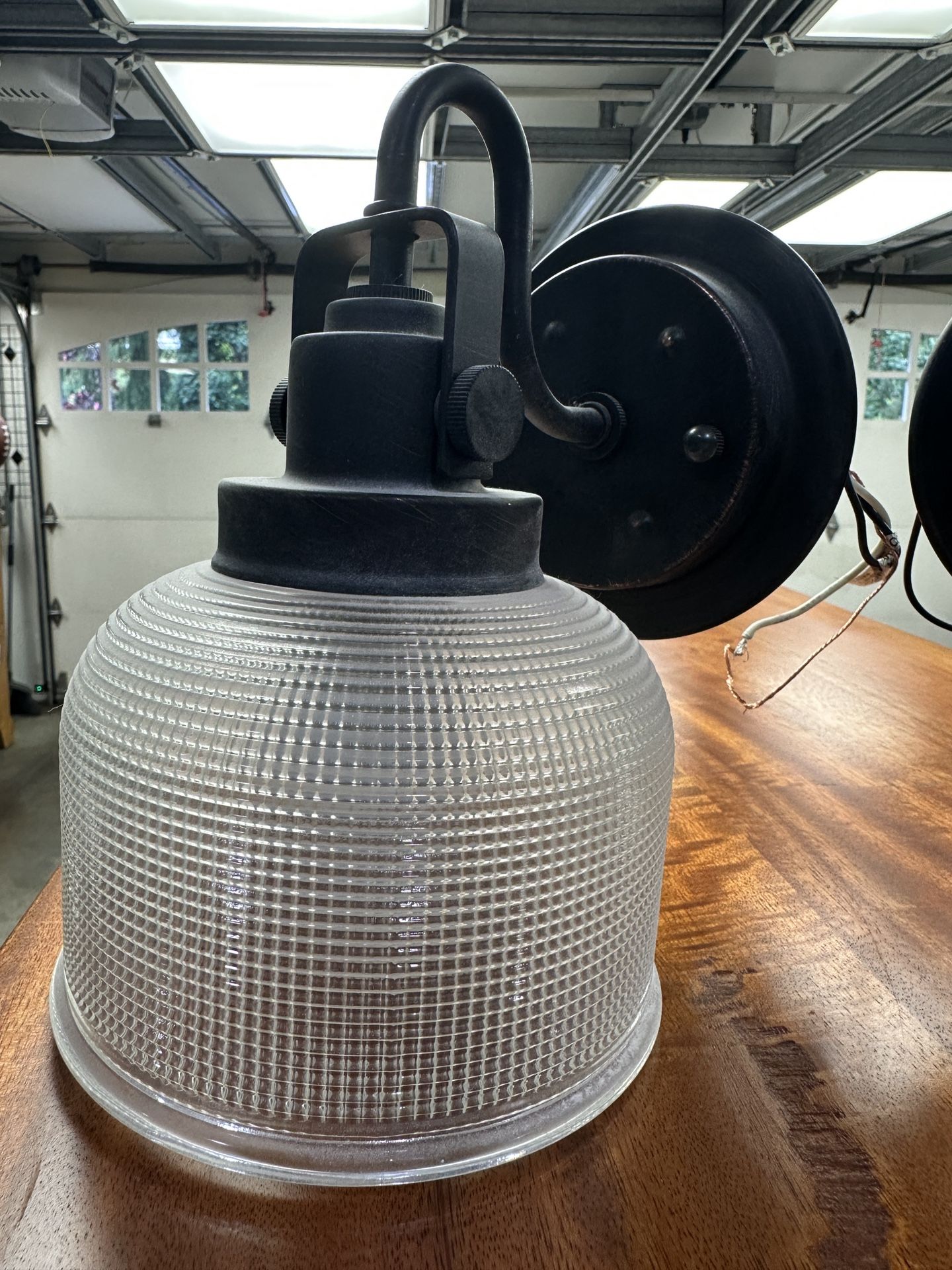 (2) Wall Sconces, Very Cool!