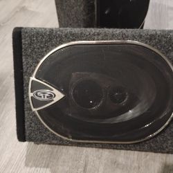 Rockford fosgate full range 3 way car speakers x2