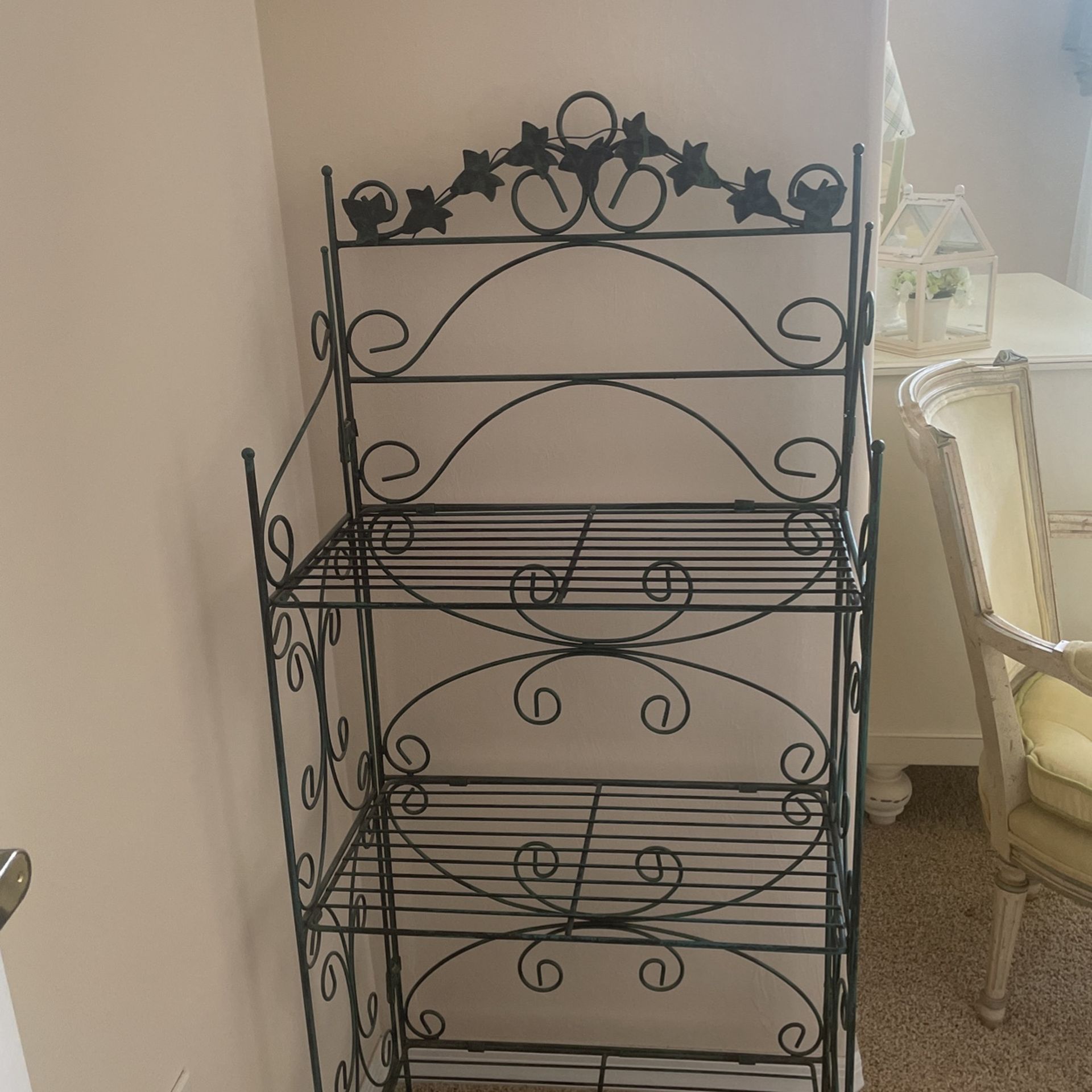 Short Bakers Rack Display Shelves for Sale in Fort Myers, FL OfferUp