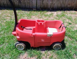 Step 2 Hard Plastic Wagon