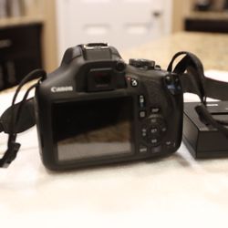 Canon EOS T7
