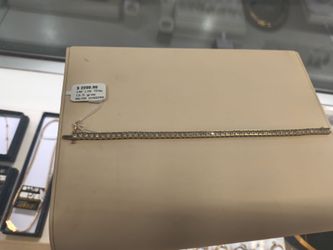 14k solid diamond tennis bracelet 13.5 grams layway available 10% down if you interested please make sure you ask for Maribel thank you