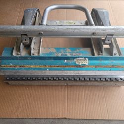 Tapco Pro III PORTABLE ALUMINUM BRAKE BENDER 2 Ft.